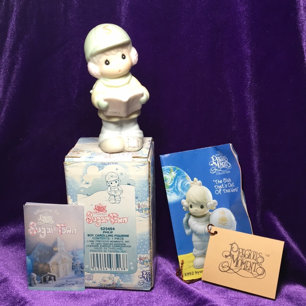 FINAL MARKDOWN 1992 Precious Moments Sugar Town #529494 Boy Carolling Figurine